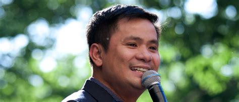 ¡La gira mundial de Ogie Alcasid: Una oda al amor y la música filipina!