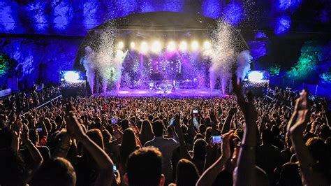  El Concierto De Fuego: Un Viaje Musical Insólito con Fedya